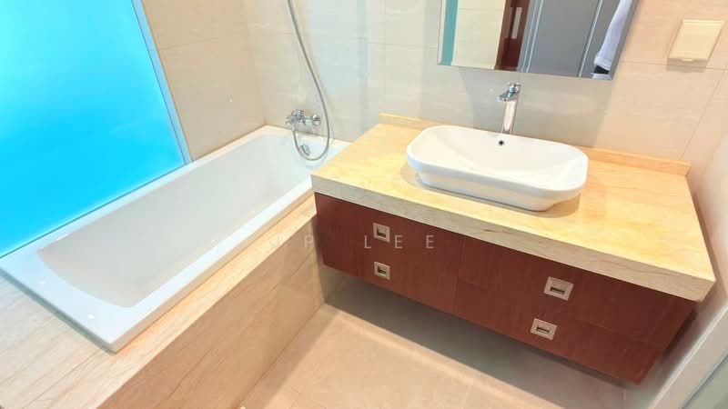 Servis Apartment untuk Disewa di Puteri Cove Residences - JP Lee - Bathroom - PropertyGuru.com.my