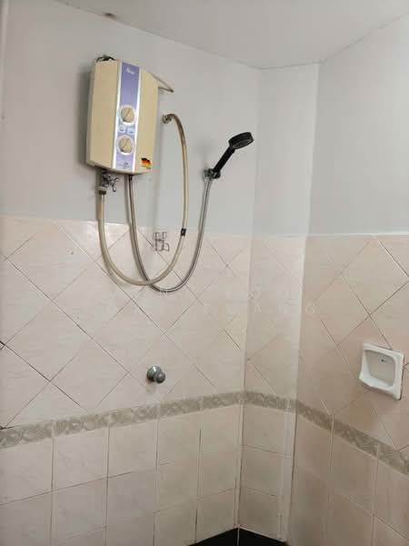 Kondominium untuk Disewa di Regency Condominium - Veni Foo Yoke Fuang - Bathroom - PropertyGuru.com.my