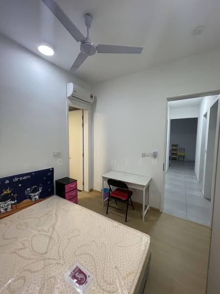Service Residence for Sale at The Goodwood Residence - CK Chern - Bedroom - PropertyGuru.com.my