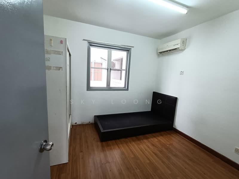 Kondominium untuk Disewa di Pantai Hillpark 2 - Sky Loong - Bedroom - PropertyGuru.com.my