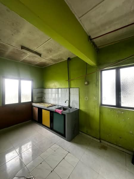 Rumah Flat untuk Disewa di Taman Daya - Jalan Bertam 1, 10 and 16 - Wendy Wong - Kitchen - PropertyGuru.com.my