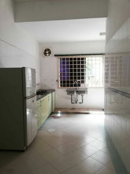 Rumah Teres 2 Tingkat untuk Dijual di Taman Mount Austin (Tebrau) - Kok Hui - Kitchen - PropertyGuru.com.my