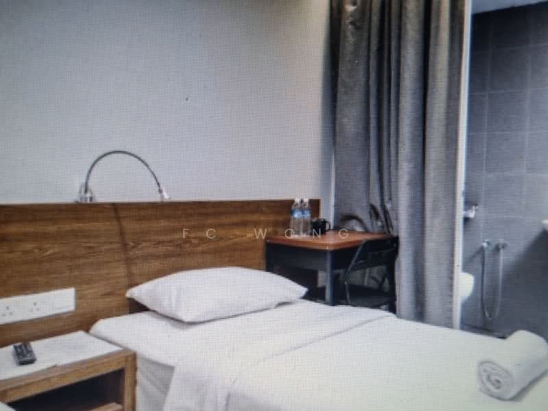 Hotel / Resort for Sale in SS15 (Subang Jaya) - FC Wong - Hotel Bedroom - PropertyGuru.com.my