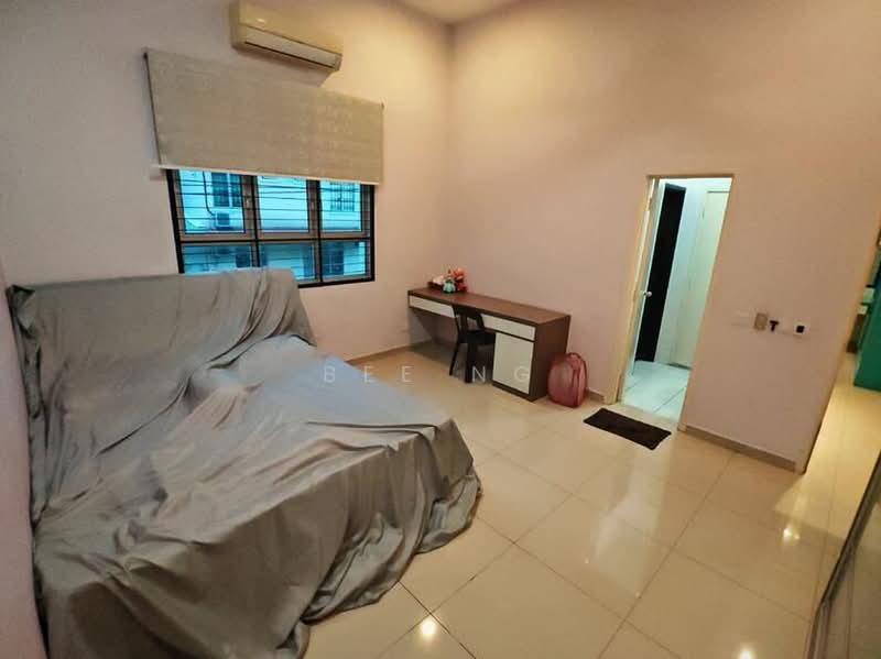 Semi-Detached House for Sale in Nusa Duta (Iskandar Puteri (Nusajaya)) - Bee Ng - Bedroom - PropertyGuru.com.my