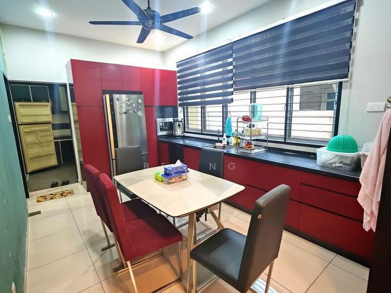 Semi-Detached House for Sale in Nusa Duta (Iskandar Puteri (Nusajaya)) - Bee Ng - Kitchen - PropertyGuru.com.my