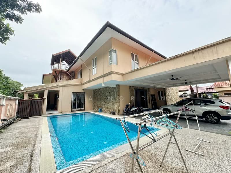 Rumah Banglo untuk Dijual di Bukit Jelutong (Shah Alam) - Sa'a Nordin - Exterior - PropertyGuru.com.my