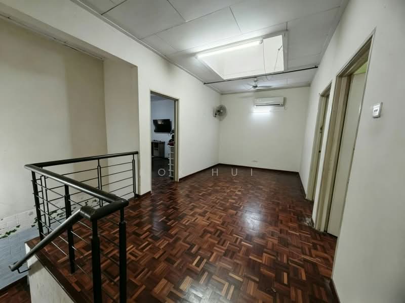 Rumah Teres 2 Tingkat untuk Dijual di Taman Mount Austin (Tebrau) - Kok Hui - Interior - PropertyGuru.com.my