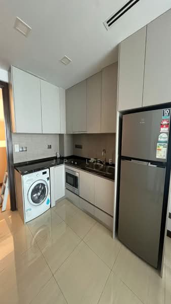 Servis Apartment untuk Disewa di Puteri Cove Residences - JP Lee - Kitchen - PropertyGuru.com.my