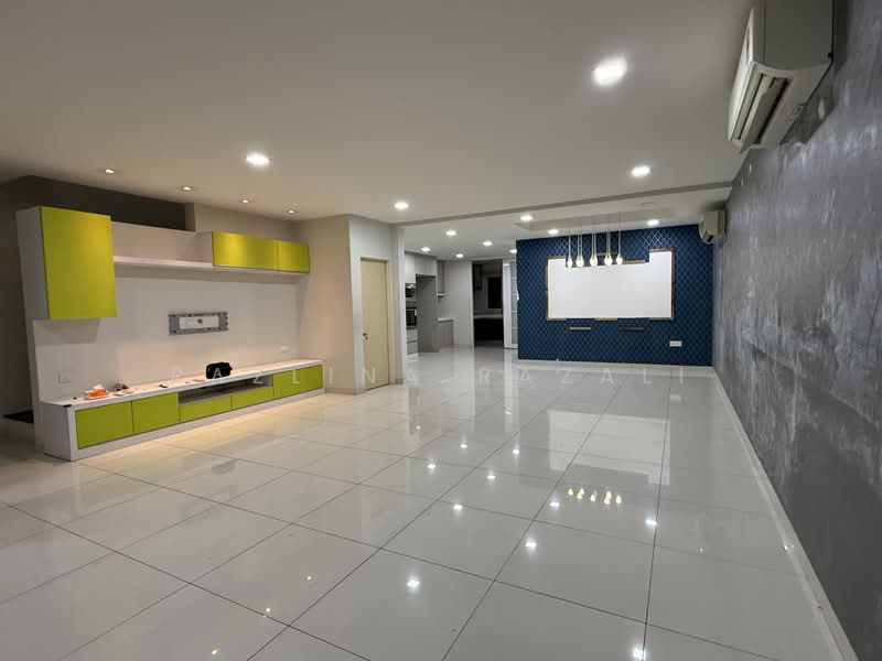Rumah Teres 2 Tingkat untuk Disewa di Putra Heights (Subang Jaya) - Razlina Razali - Living Room - PropertyGuru.com.my