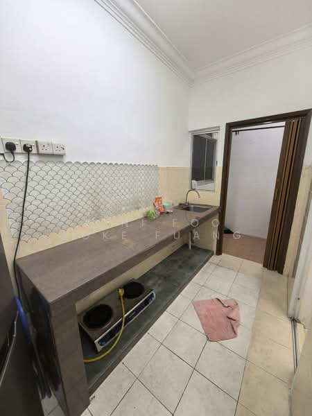 Apartment for Rent at Bayu Villa - Veni Foo Yoke Fuang - Kitchen - PropertyGuru.com.my