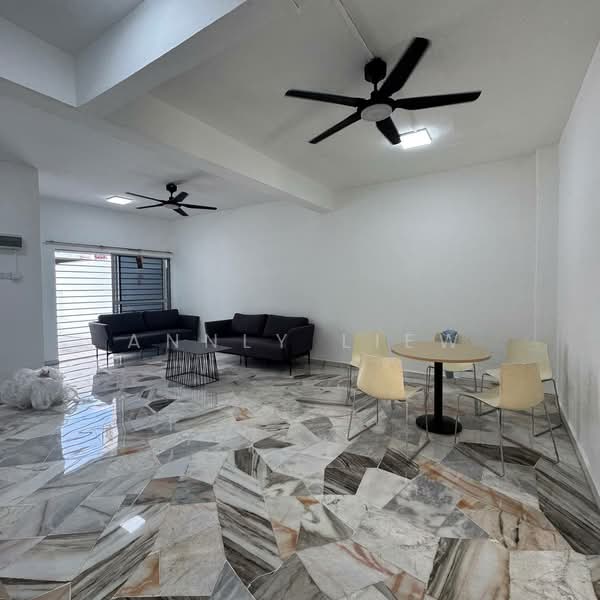 Rumah Teres 2 Tingkat untuk Disewa di Johor Bahru (Johor) - Annly Liew - Living Room - PropertyGuru.com.my