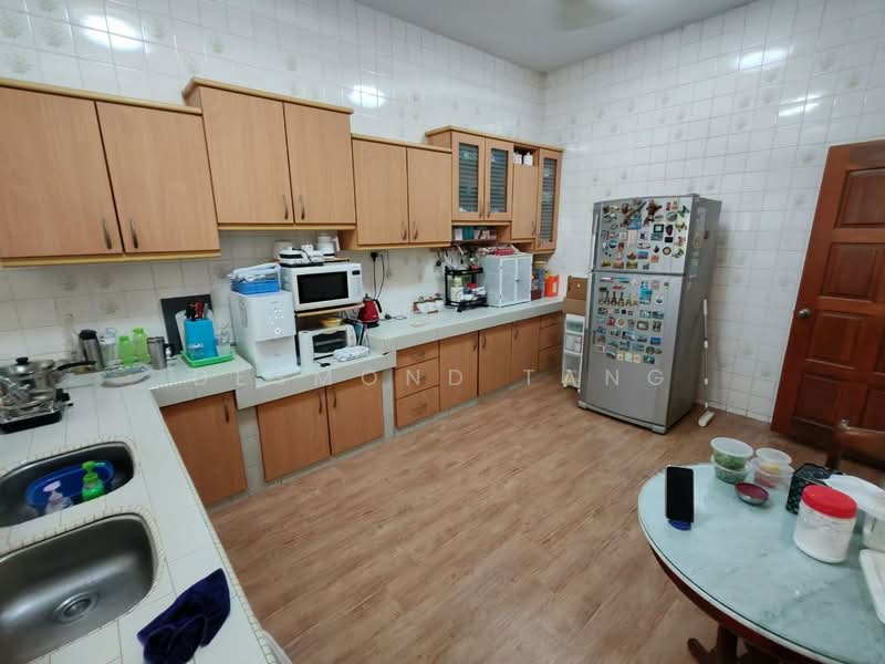2-storey Terraced House for Sale in Taman Tun Dr Ismail (Kuala Lumpur) - Desmond Tang - Kitchen - PropertyGuru.com.my