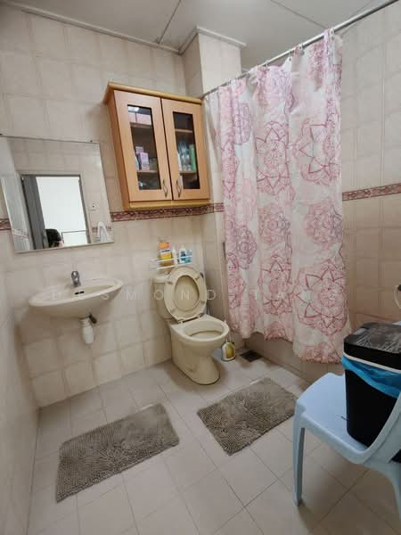 2-storey Terraced House for Sale in Taman Tun Dr Ismail (Kuala Lumpur) - Desmond Tang - Bathroom - PropertyGuru.com.my