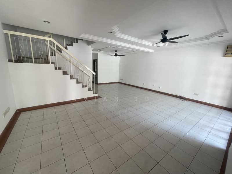 Rumah Teres untuk Dijual di Kota Kemuning (Shah Alam) - Vivian Soo - Living Room - PropertyGuru.com.my