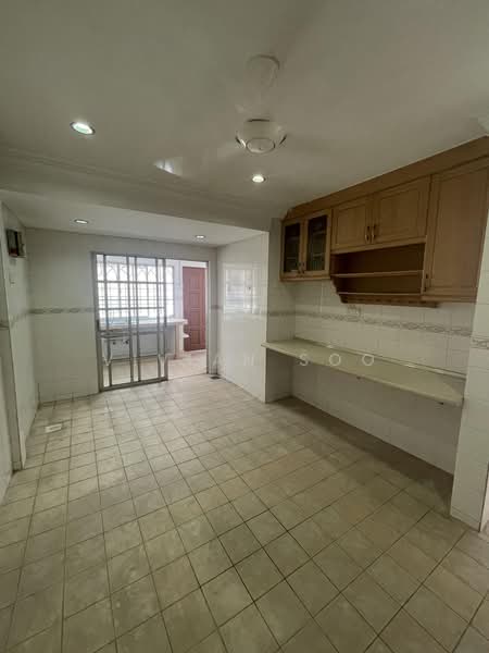 Rumah Teres untuk Dijual di Kota Kemuning (Shah Alam) - Vivian Soo - Kitchen - PropertyGuru.com.my
