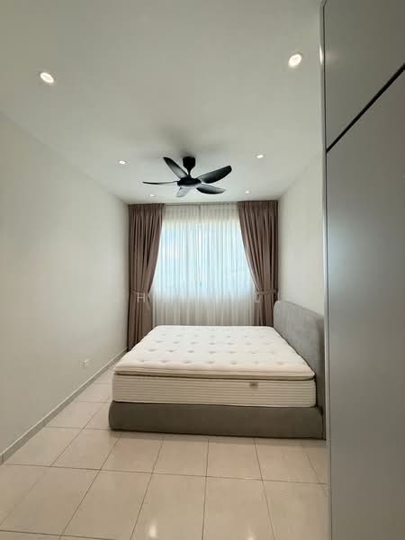 Kondominium untuk Disewa di Ideal Residency - Ashley Lim - Bedroom - PropertyGuru.com.my
