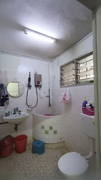 2-storey Terraced House for Sale in Gunung Rapat (Ipoh) - Qazin Khoo - Bathroom - PropertyGuru.com.my