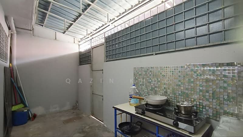 2-storey Terraced House for Sale in Gunung Rapat (Ipoh) - Qazin Khoo - Kitchen - PropertyGuru.com.my