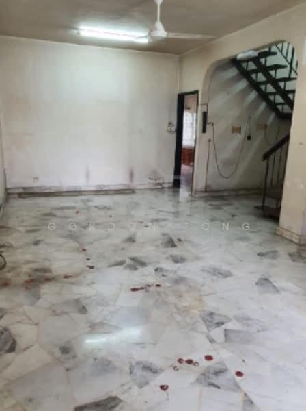 Rumah Teres 2 Tingkat untuk Dijual di Taman Bukit Maluri (Kepong) - Gordon Tong - Living Room - PropertyGuru.com.my