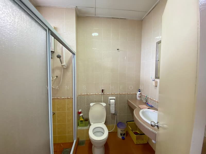 2-storey Terraced House for Sale in Kepong (Kuala Lumpur) - Yanis Cheong - Bathroom - PropertyGuru.com.my