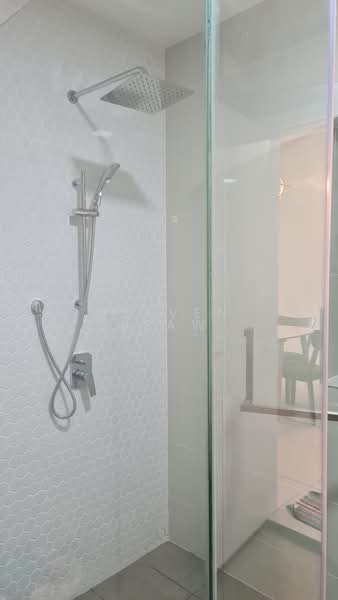 Servis Apartment untuk Disewa di Continew - Steven Leaw - Bathroom - PropertyGuru.com.my