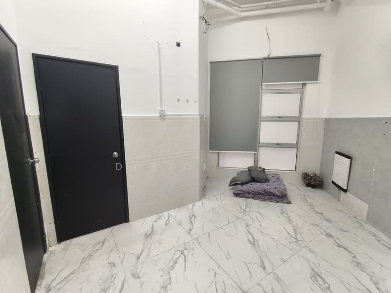 Shop for Rent in Desa Petaling (Kuala Lumpur) - Derick Wu - Interior - PropertyGuru.com.my