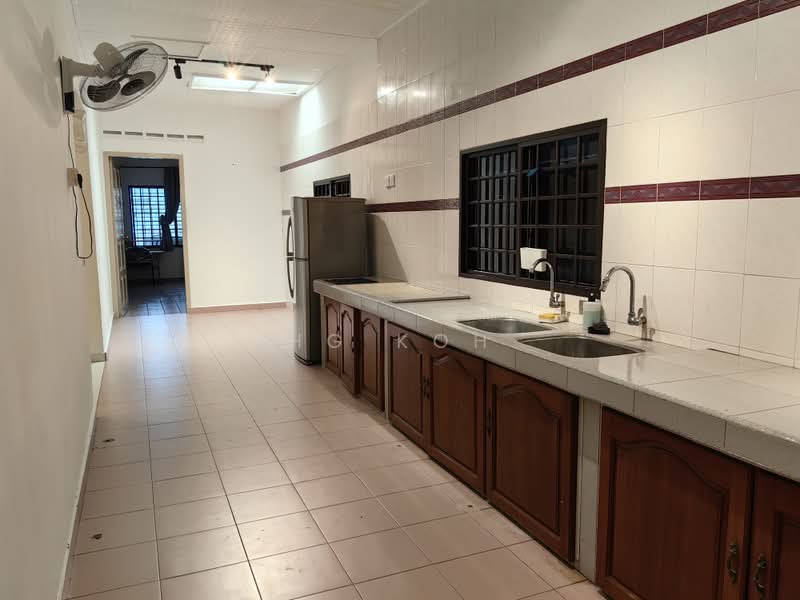 Rumah Flat untuk Disewa di Jalan Tengkera - HG KOH - Kitchen - PropertyGuru.com.my