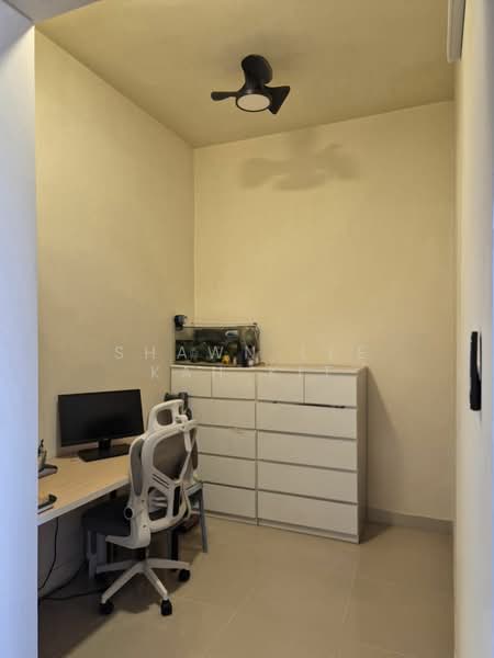 Servis Apartment untuk Disewa di 8th & Stellar - Shawn Lee Kah Kit - Study - PropertyGuru.com.my