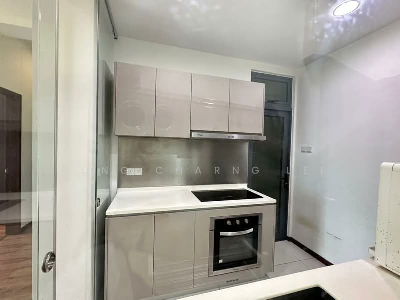 Kediaman Servis untuk Disewa di Crescent Bay Suites (Teluk Bayu) - Hong Charng Lee - Kitchen - PropertyGuru.com.my
