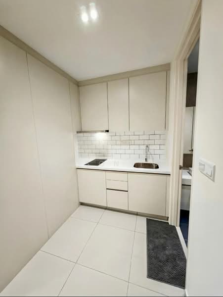 Servis Apartment untuk Dijual di East Parc @ Manjalara - Jenson Toh - Kitchen - PropertyGuru.com.my