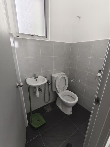 Shop for Rent in Desa Petaling (Kuala Lumpur) - Derick Wu - Bathroom - PropertyGuru.com.my