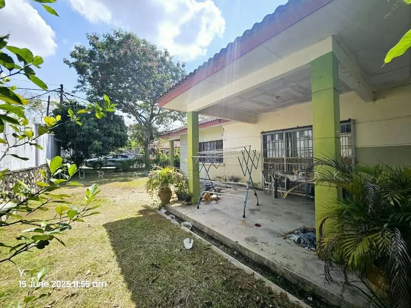 Bungalow for Sale in Bandar Putra Permai (Seri Kembangan) - Nur Adibah Ishak - PropertyGuru.com.my