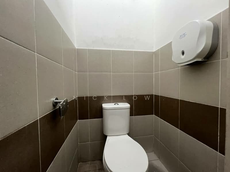 Office for Rent in Taman Industri Jaya (Skudai) - Nick Low - Bathroom - PropertyGuru.com.my