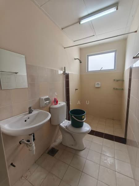 Kondominium untuk Dijual di Koi Kinrara - JK Lau - Bathroom - PropertyGuru.com.my