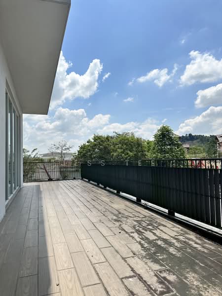 Bungalow for Sale in Bukit Jelutong (Shah Alam) - Jess Tee - Balcony - PropertyGuru.com.my