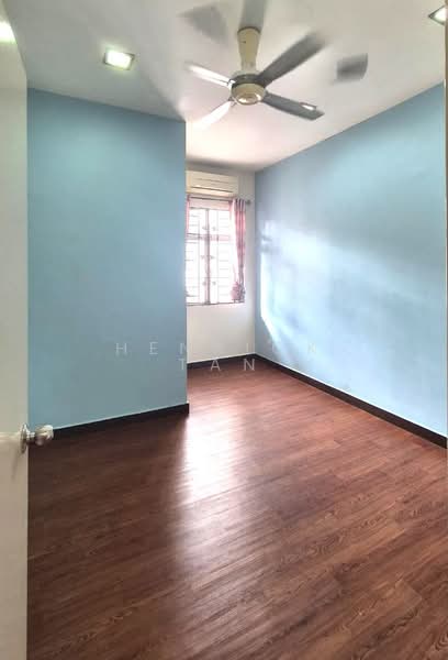 Terraced House for Sale in Kemuning Utama (Shah Alam) - Henrick Tan - Bedroom - PropertyGuru.com.my