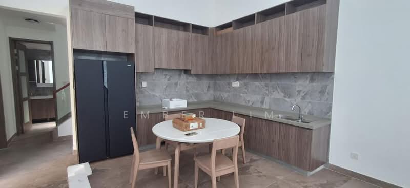 Cluster House for Rent in Forest City (Gelang Patah) - Ember Lim - Kitchen - PropertyGuru.com.my