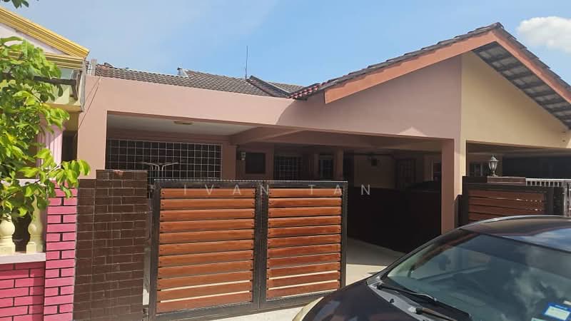 Rumah Teres 1 Tingkat untuk Dijual di Taman Puchong Perdana (Puchong) - Ivan Tan - Exterior - PropertyGuru.com.my