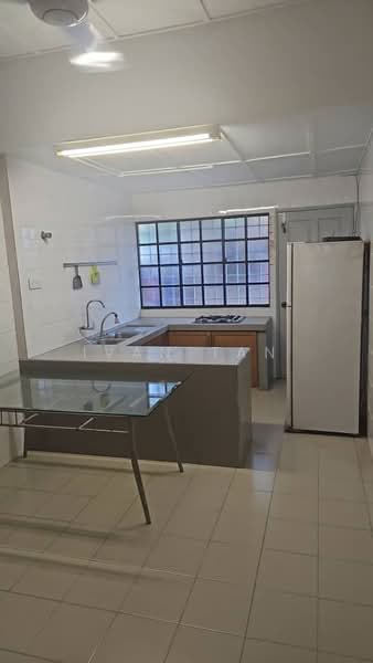 Rumah Teres 1 Tingkat untuk Dijual di Taman Puchong Perdana (Puchong) - Ivan Tan - Kitchen - PropertyGuru.com.my
