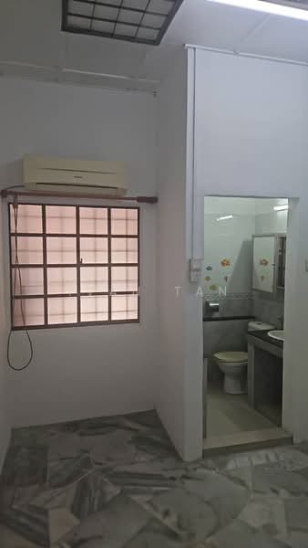 Rumah Teres 1 Tingkat untuk Dijual di Taman Puchong Perdana (Puchong) - Ivan Tan - Bathroom - PropertyGuru.com.my