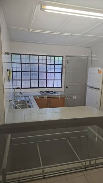 Rumah Teres 1 Tingkat untuk Dijual di Taman Puchong Perdana (Puchong) - Ivan Tan - Kitchen - PropertyGuru.com.my