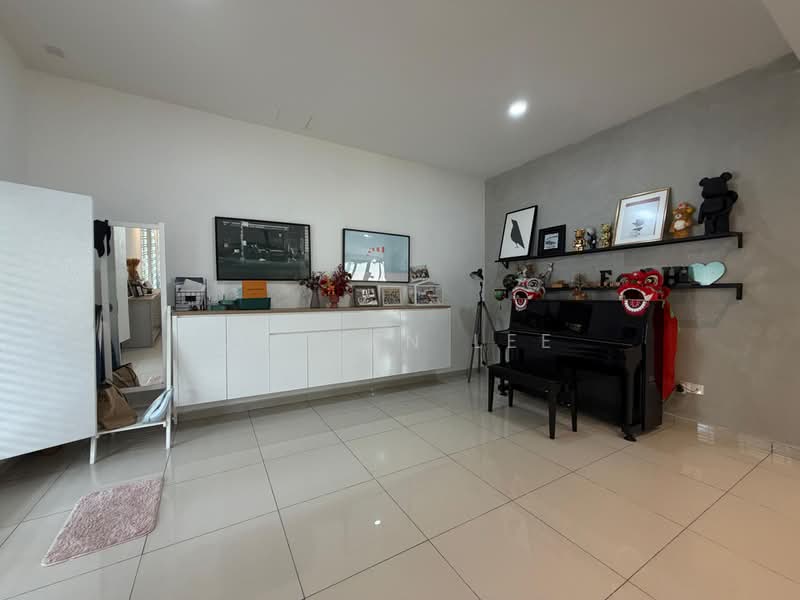 Semi-Detached House for Sale in Bandar Putra (Kulai) - Joreen Lee - PropertyGuru.com.my