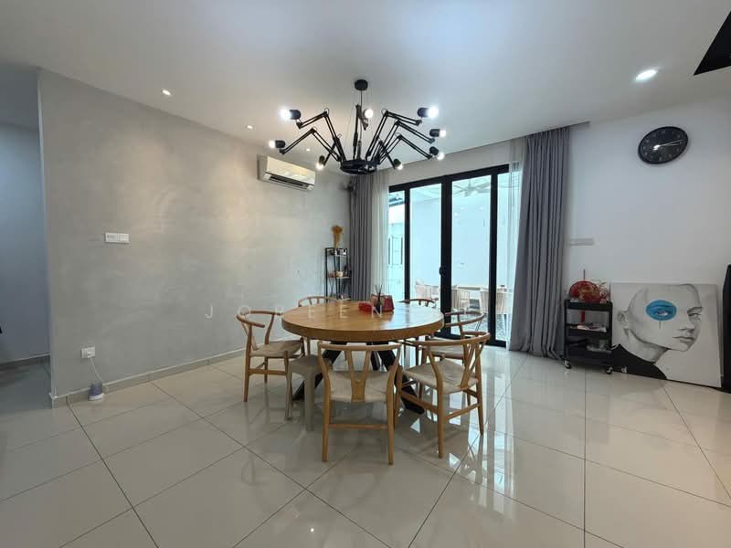 Semi-Detached House for Sale in Bandar Putra (Kulai) - Joreen Lee - PropertyGuru.com.my