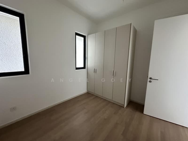 Service Residence for Sale at The Goodwood Residence - Angel Goey - Bedroom - PropertyGuru.com.my