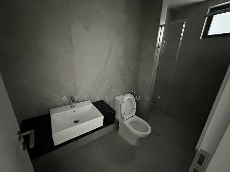 Service Residence for Sale at The Goodwood Residence - Angel Goey - Bathroom - PropertyGuru.com.my