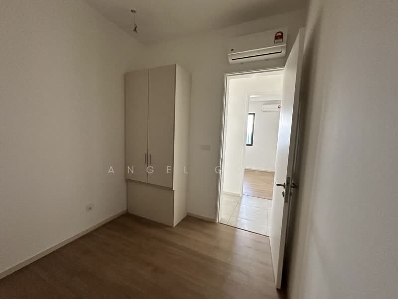 Service Residence for Sale at The Goodwood Residence - Angel Goey - Bedroom - PropertyGuru.com.my