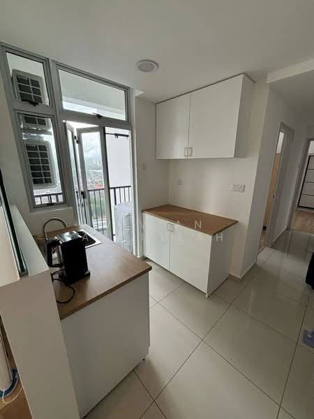 Service Residence for Rent at Midas @ Seri Alam - Vivian Abdullah - Kitchen - PropertyGuru.com.my