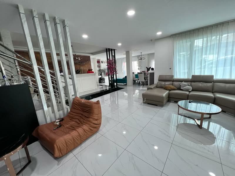 2-storey Terraced House for Sale in Bandar Puteri Puchong (Puchong) - Zoe Tiu - Living Room - PropertyGuru.com.my