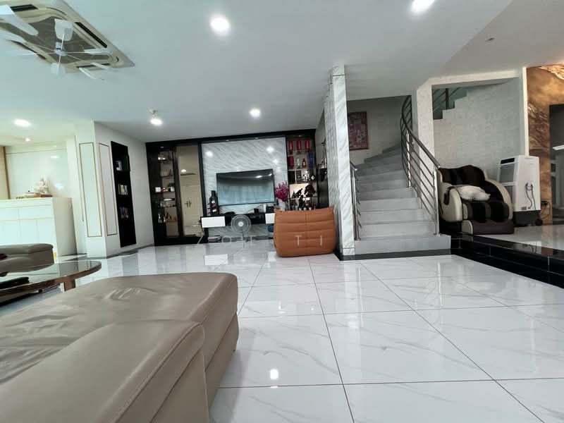 2-storey Terraced House for Sale in Bandar Puteri Puchong (Puchong) - Zoe Tiu - Living Room - PropertyGuru.com.my