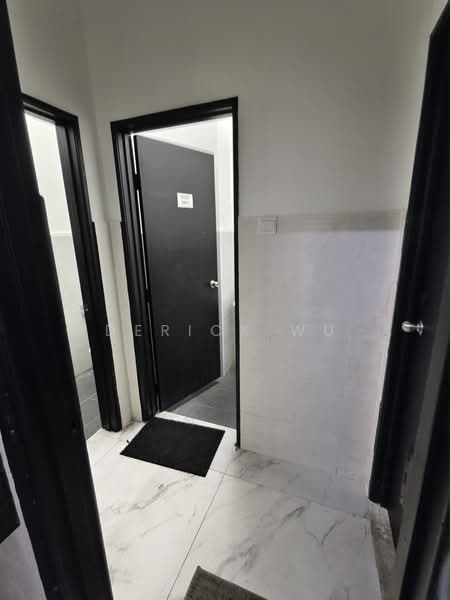 Shop for Rent in Desa Petaling (Kuala Lumpur) - Derick Wu - Corridor - PropertyGuru.com.my